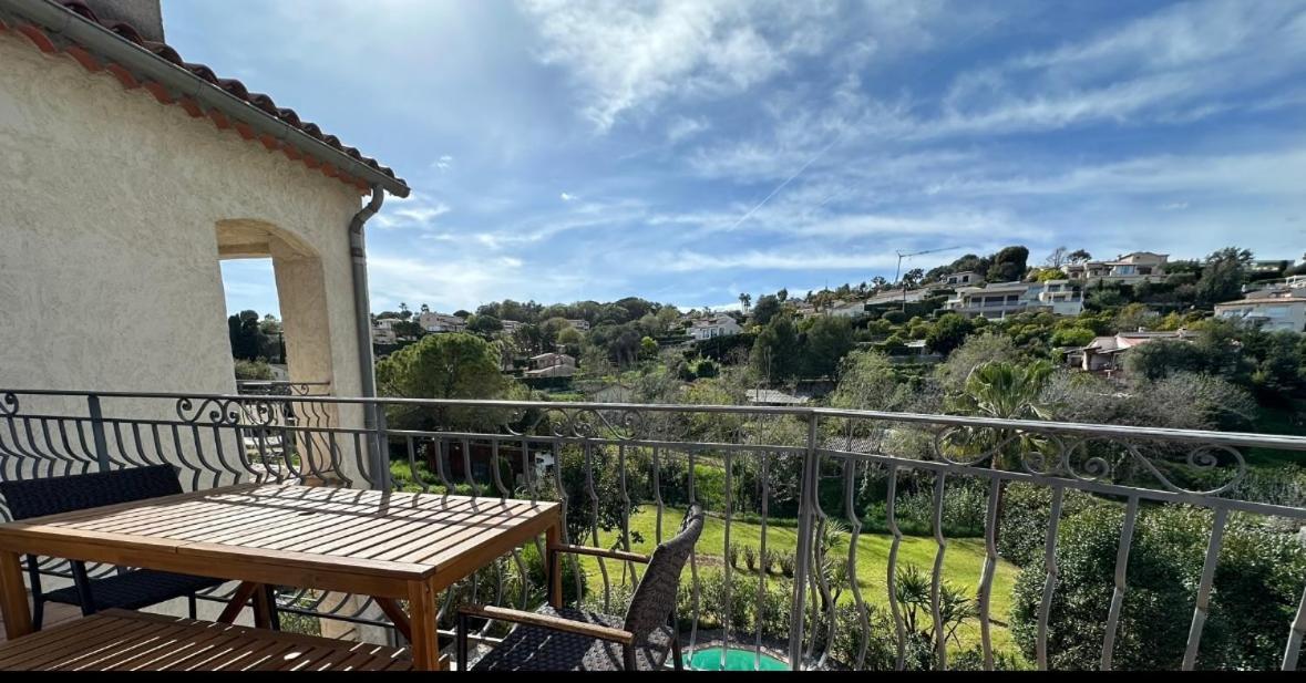 Villa Constance 3 Antibes - Spacieux Logement En Dernier Etage المظهر الخارجي الصورة
